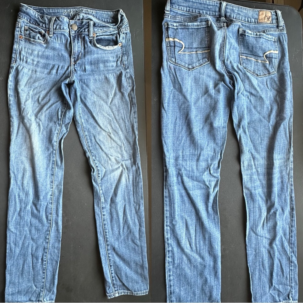 American Eagle Outfitters Light Blue Skinny Jeans